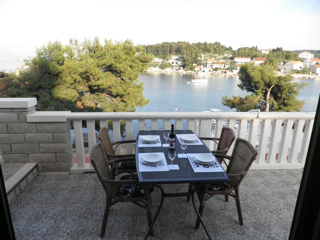 Apartments Holiday 룸바르다 외부 사진